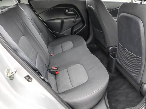 Used 2012 Kia Rio LX image 29