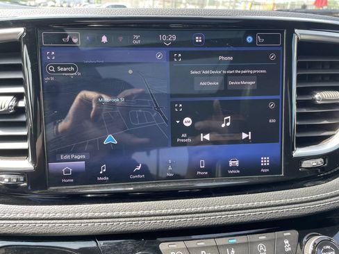 Used 2022 Chrysler Pacifica Limited w/ S Appearance Package AWD/4WD image 19