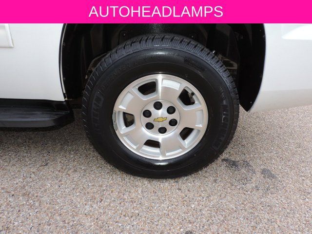 Used 2014 Chevrolet Tahoe LT w/ Luxury Package RWD image 11