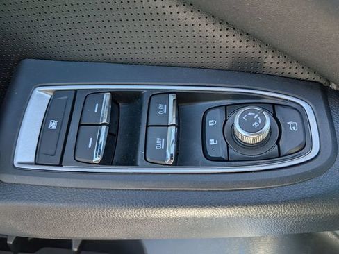 Used 2024 Subaru Ascent Limited w/ Technology Package AWD/4WD image 11
