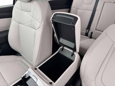 New 2026 Hyundai Tucson SE image 18