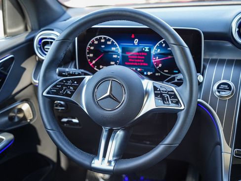 Certified 2026 Mercedes-Benz GLC 300 4MATIC image 15