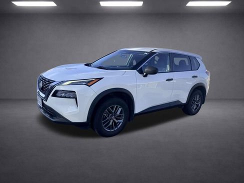 Used 2021 Nissan Rogue S FWD image 17