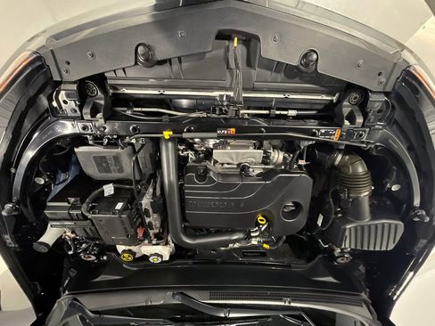 Used 2023 Chevrolet Equinox LS w/ Midnight Edition FWD image 37