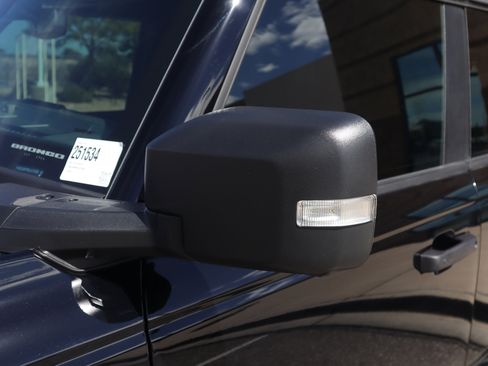 New 2025 Ford Bronco Badlands image 15