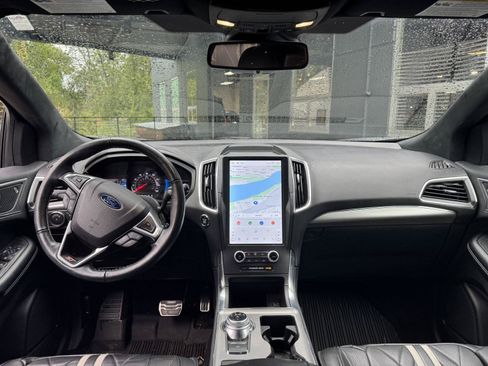 Used 2022 Ford Edge ST w/ Equipment Group 401A AWD/4WD image 12