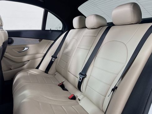 Used 2018 Mercedes-Benz C 300 Sedan image 7