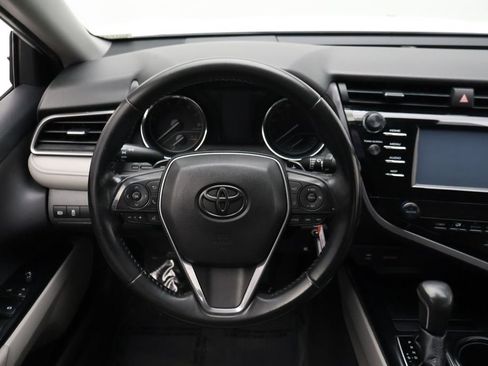 Used 2019 Toyota Camry SE image 23