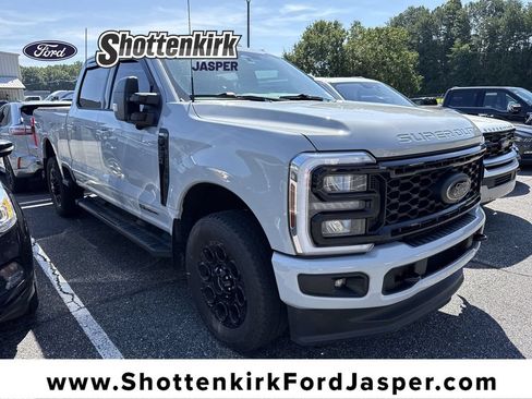 Used 2025 Ford F250 XLT w/ Black Appearance Package AWD/4WD image 1