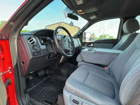 Used 2014 Ford F150 XLT w/ Equipment Group 302A Luxury AWD/4WD image 6