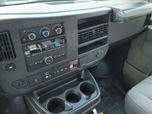 New 2025 Chevrolet Express 2500 Work Van w/ Communications Package image 22