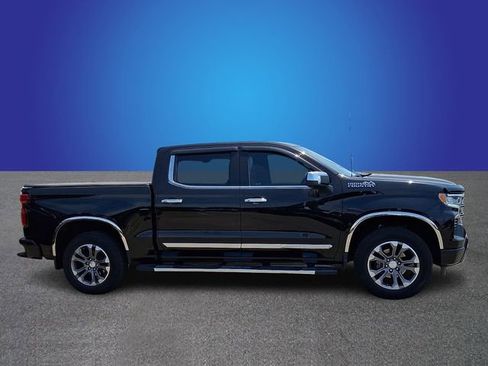 Used 2024 Chevrolet Silverado 1500 High Country w/ Technology Package AWD/4WD image 3