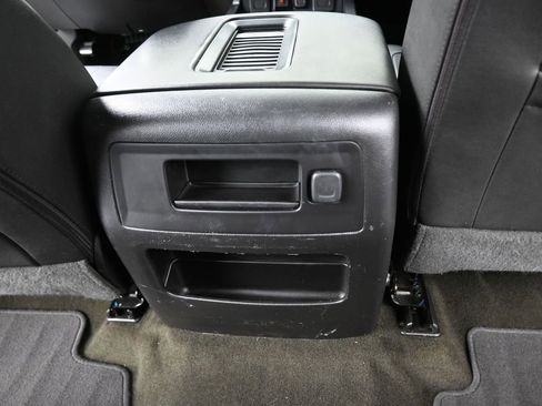 Used 2017 GMC Sierra 1500 SLT image 29