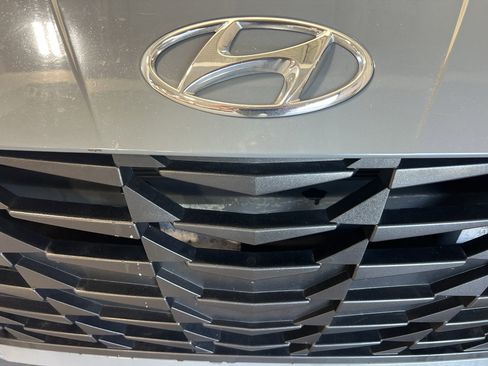 Used 2021 Hyundai Elantra SEL FWD image 34