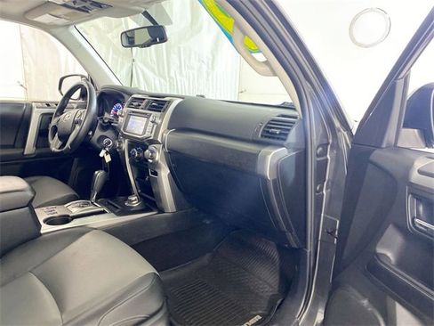 Used 2019 Toyota 4Runner SR5 Premium image 36