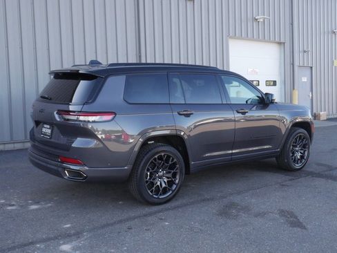 New 2025 Jeep Grand Cherokee L Summit image 16