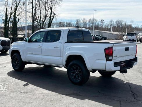 Used 2023 Toyota Tacoma SR5 w/ Technology Package image 27