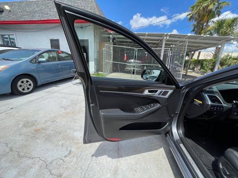 Used 2015 Hyundai Genesis 3.8 w/ Option Group 03 AWD/4WD image 10