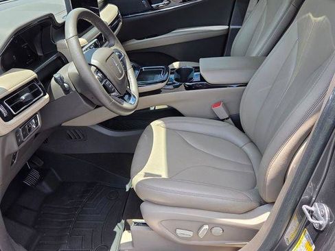Used 2022 Lincoln Nautilus FWD image 10