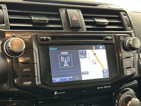 Used 2018 Toyota 4Runner TRD Off-Road AWD/4WD image 22