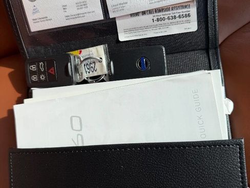 Used 2015 Volvo V60 T5 Platinum image 19