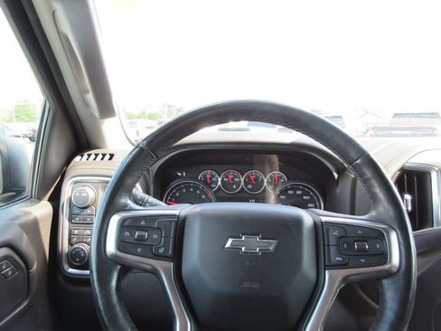 Certified 2020 Chevrolet Silverado 1500 RST AWD/4WD image 34
