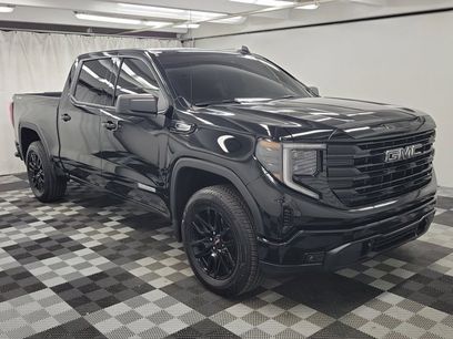 Used 2024 GMC Sierra 1500 Elevation w/ LPO, Elevation Black Package