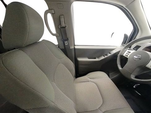 Used 2020 Nissan Frontier SV image 30