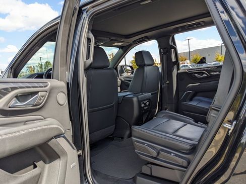 Used 2024 GMC Yukon Denali image 39