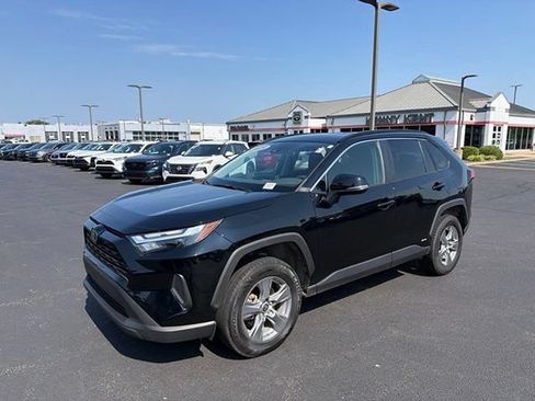 Used 2023 Toyota RAV4 LE AWD/4WD image 2