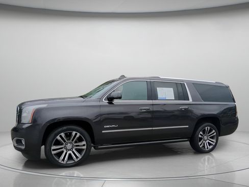 Used 2018 GMC Yukon XL Denali w/ Denali Ultimate Package image 10