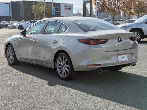 Used 2022 MAZDA MAZDA3 s image 8
