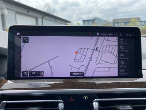 Used 2024 BMW X3 xDrive30i w/ Premium Package AWD/4WD image 10