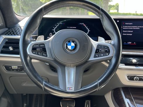 Used 2023 BMW X7 xDrive40i w/ Executive Package AWD/4WD image 18