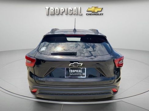 New 2026 Chevrolet Trax LT w/ Midnight Edition FWD image 4