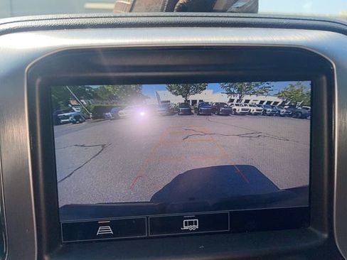 Used 2021 GMC Sierra 1500 Elevation w/ Preferred Package AWD/4WD image 10