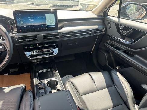 New 2026 Lincoln Corsair Grand Touring AWD/4WD image 32