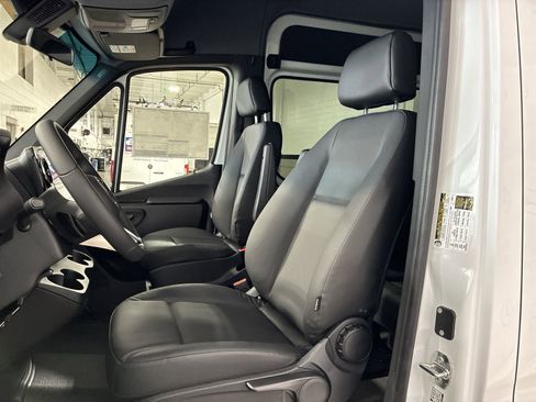 New 2025 Mercedes-Benz Sprinter 2500 image 11