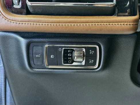 Used 2020 Lincoln Aviator Reserve w/ Equipment Group 202A AWD/4WD image 10