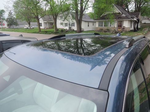 Used 2025 GMC Acadia Denali w/ Super Cruise Package FWD image 5