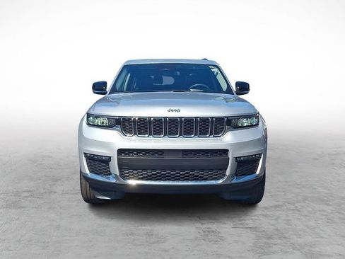 Used 2023 Jeep Grand Cherokee L Limited AWD/4WD image 2
