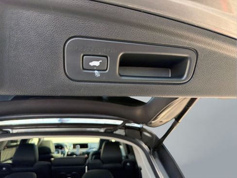 Used 2023 Acura MDX SH-AWD w/ Technology Package image 38