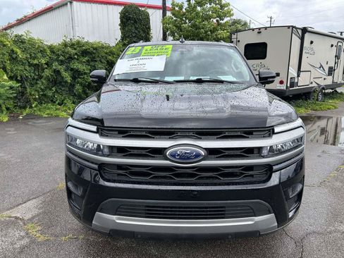 Used 2023 Ford Expedition XLT RWD image 12