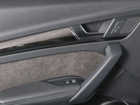 Used 2019 Audi SQ5 Premium Plus w/ Premium Plus Package image 55