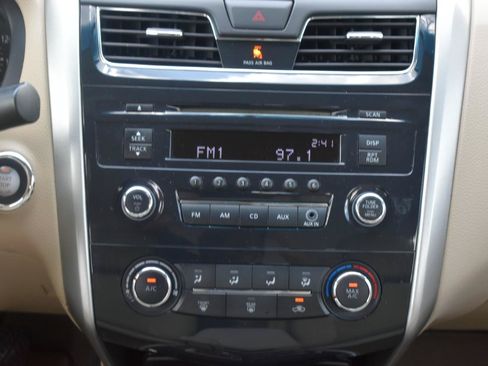 Used 2014 Nissan Altima 2.5 FWD image 20