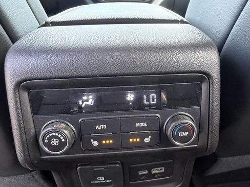 Used 2023 GMC Acadia Denali image 34