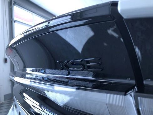 New 2026 Toyota Prius XSE Premium image 7