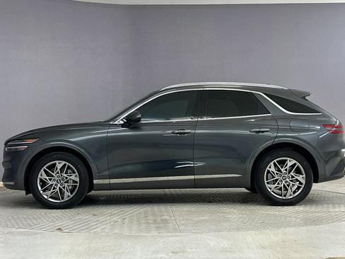 Used 2023 Genesis GV70 2.5T w/ Select Package image 2