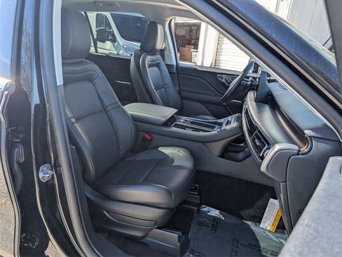 Certified 2025 Lincoln Aviator Reserve w/ Illumination Package image 19