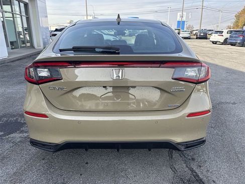 Used 2025 Honda Civic Sport Touring image 5